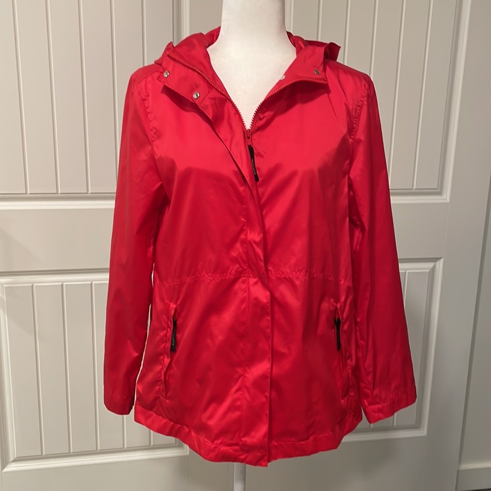 MaxMara Weekend Lightweight Windbreaker Red Hooded Zip Front Jacket